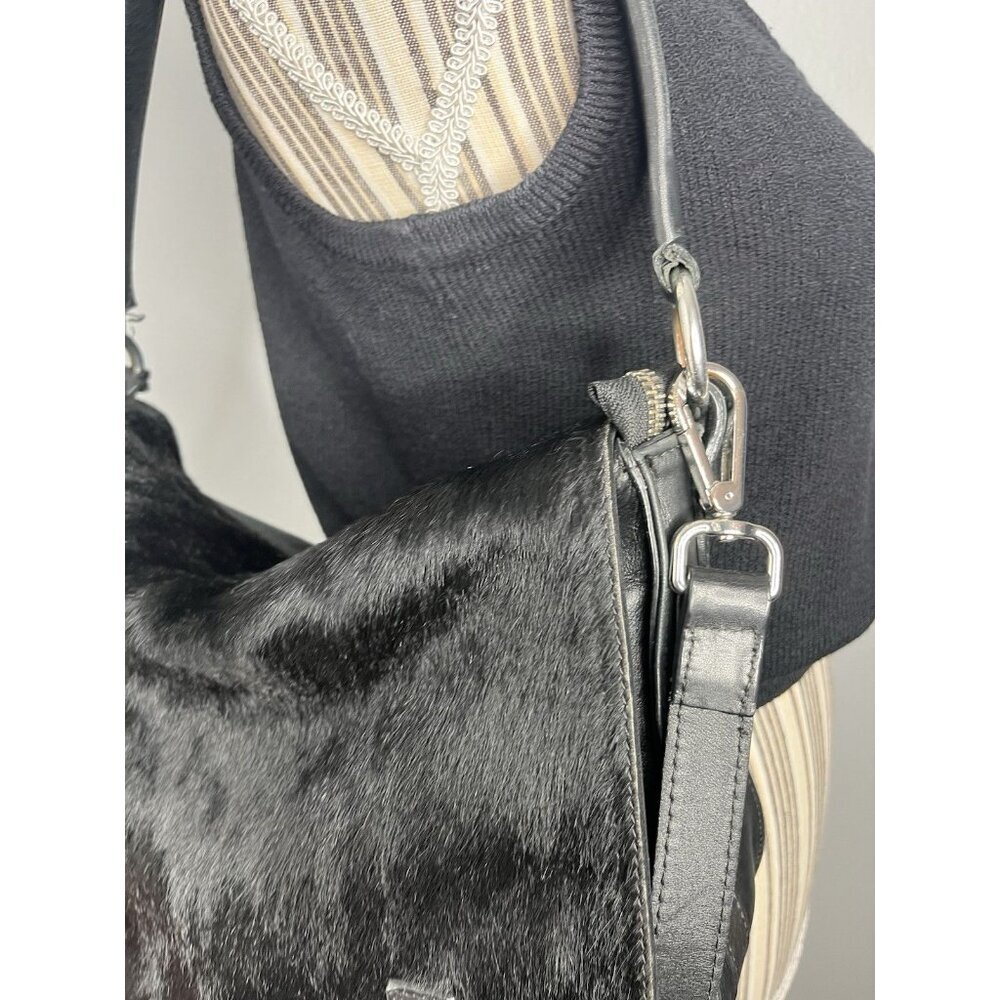 Black Faux Fur Saddle Shoulder Bag - Picture 9 of 15
